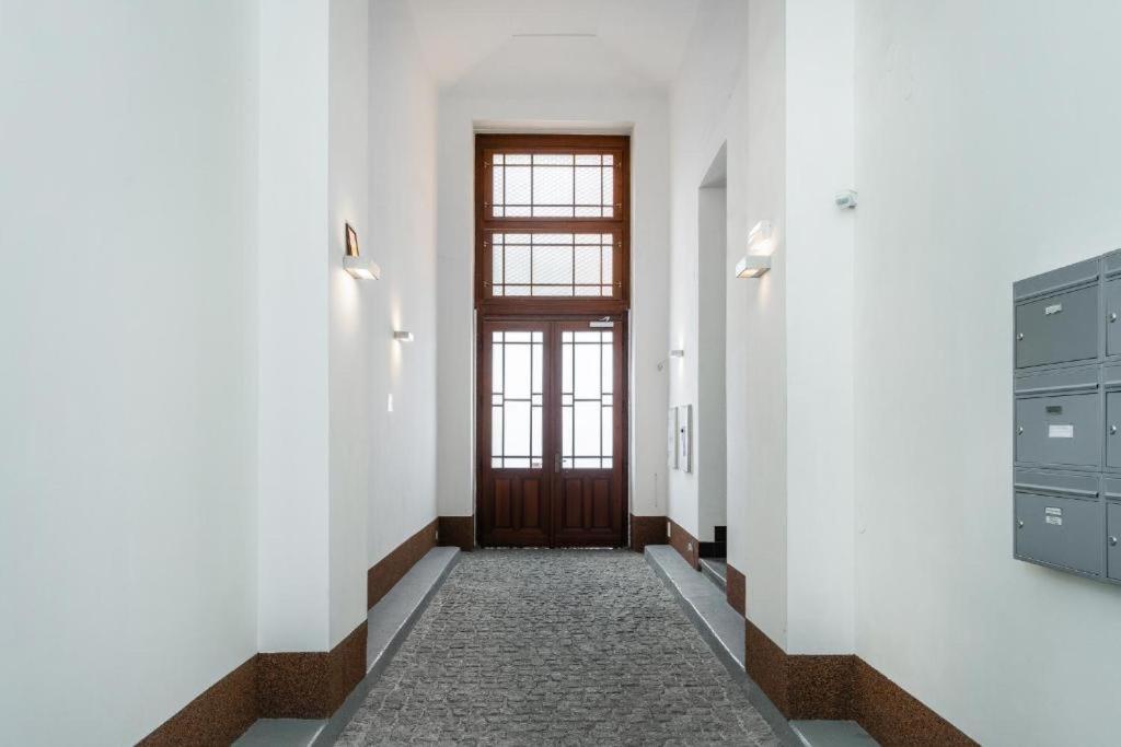 Apartament Nice Apartman In New Town Praga Zewnętrze zdjęcie