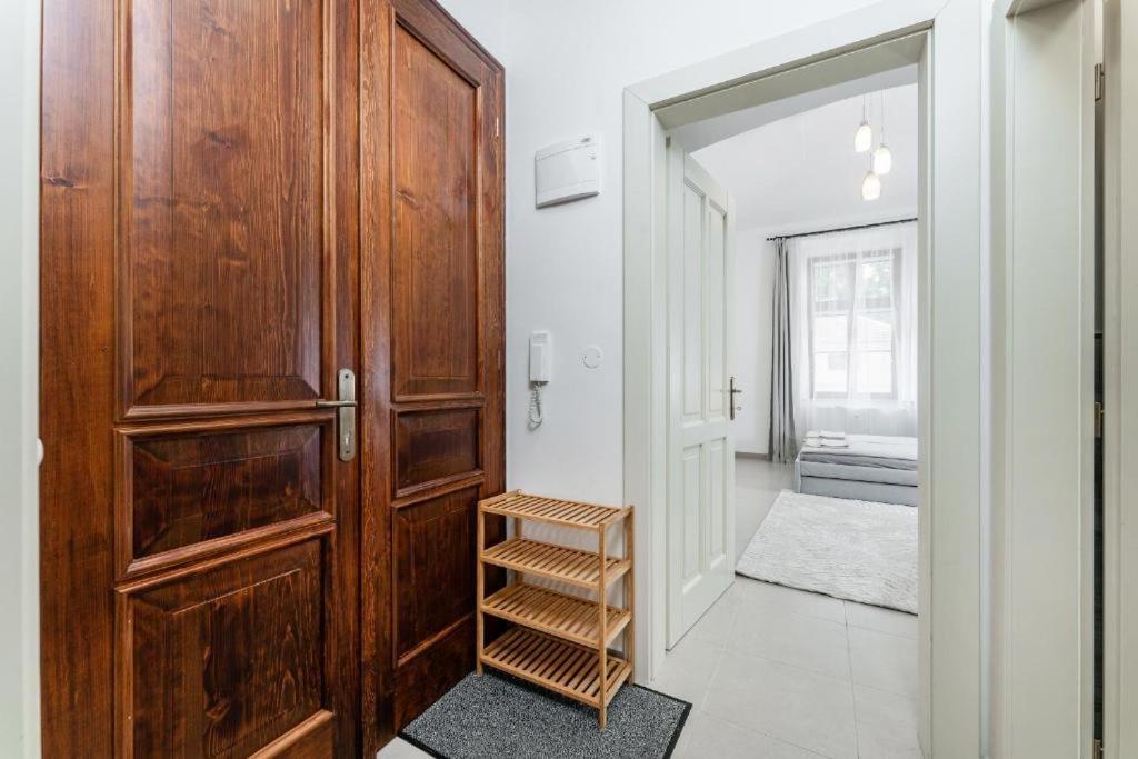 Apartament Nice Apartman In New Town Praga Zewnętrze zdjęcie