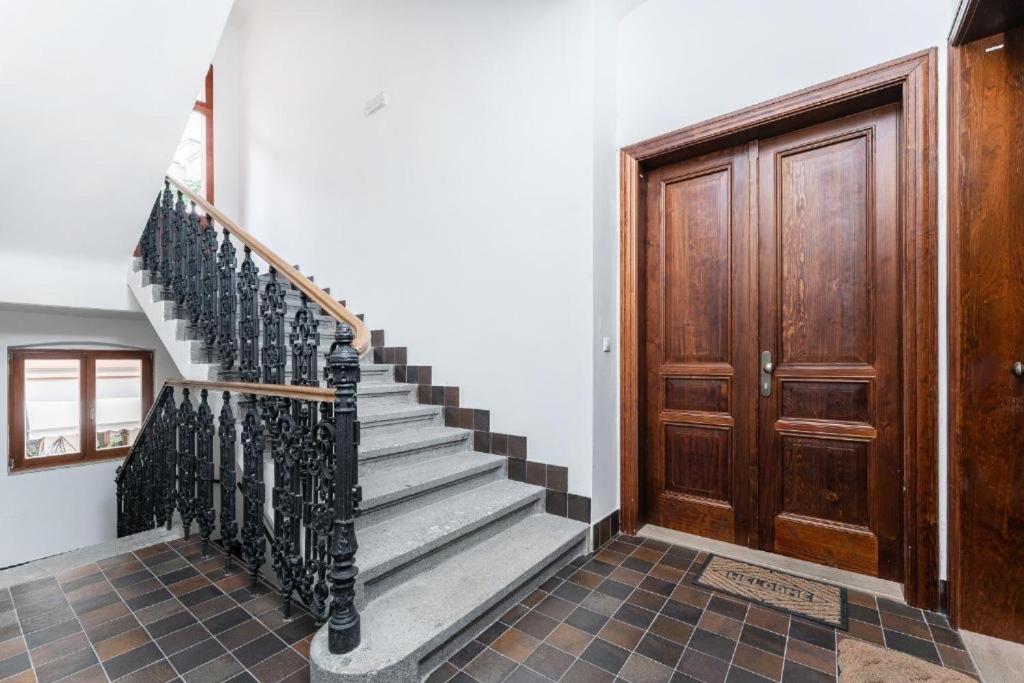 Apartament Nice Apartman In New Town Praga Zewnętrze zdjęcie